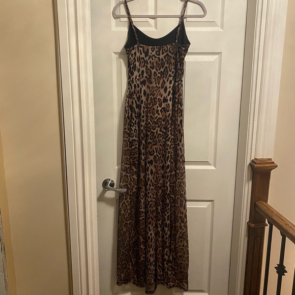 Boohoo Tall Mesh Leopard Print Maxi Dress - Picture 4 of 5